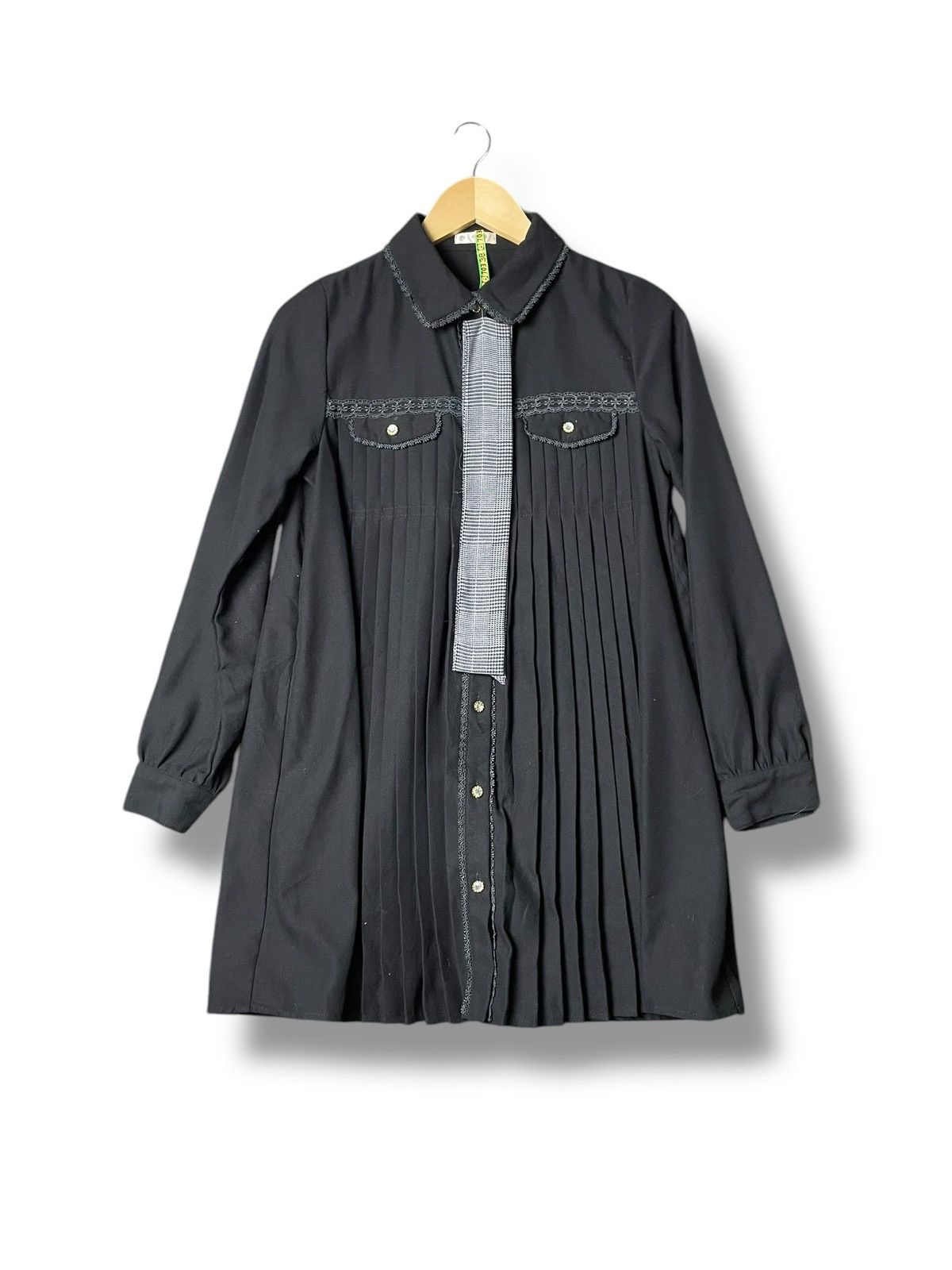 Japanese Brand Axes Femme Brand Pleated Blouse (59) Size XS / US 0-2 / IT 36-38 - 1 Thumbnail