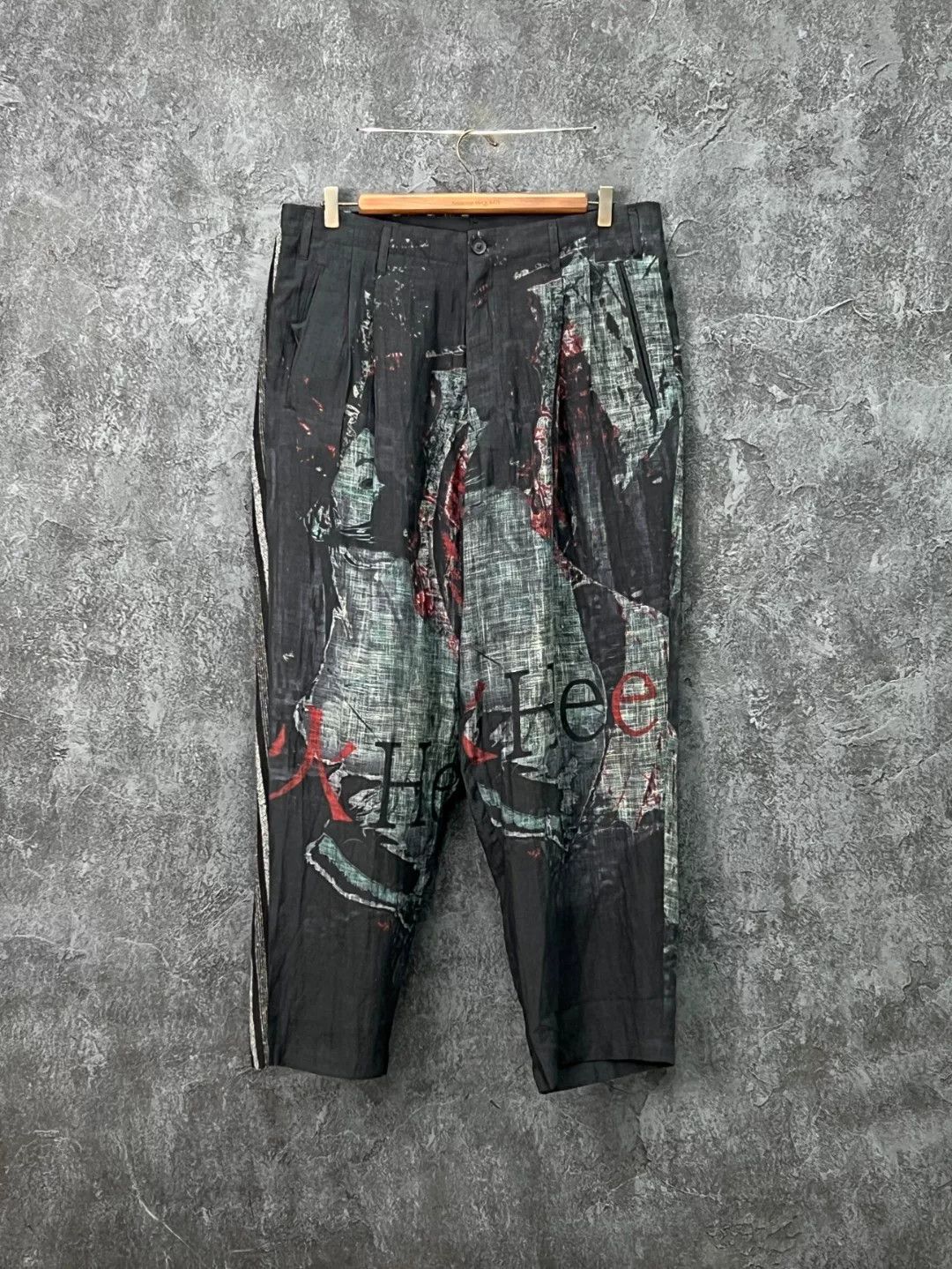 Yohji Yamamoto Yohji Yamamoto Casual Casual Pants 32 Men Size US 32 / EU 48 - 1 Thumbnail