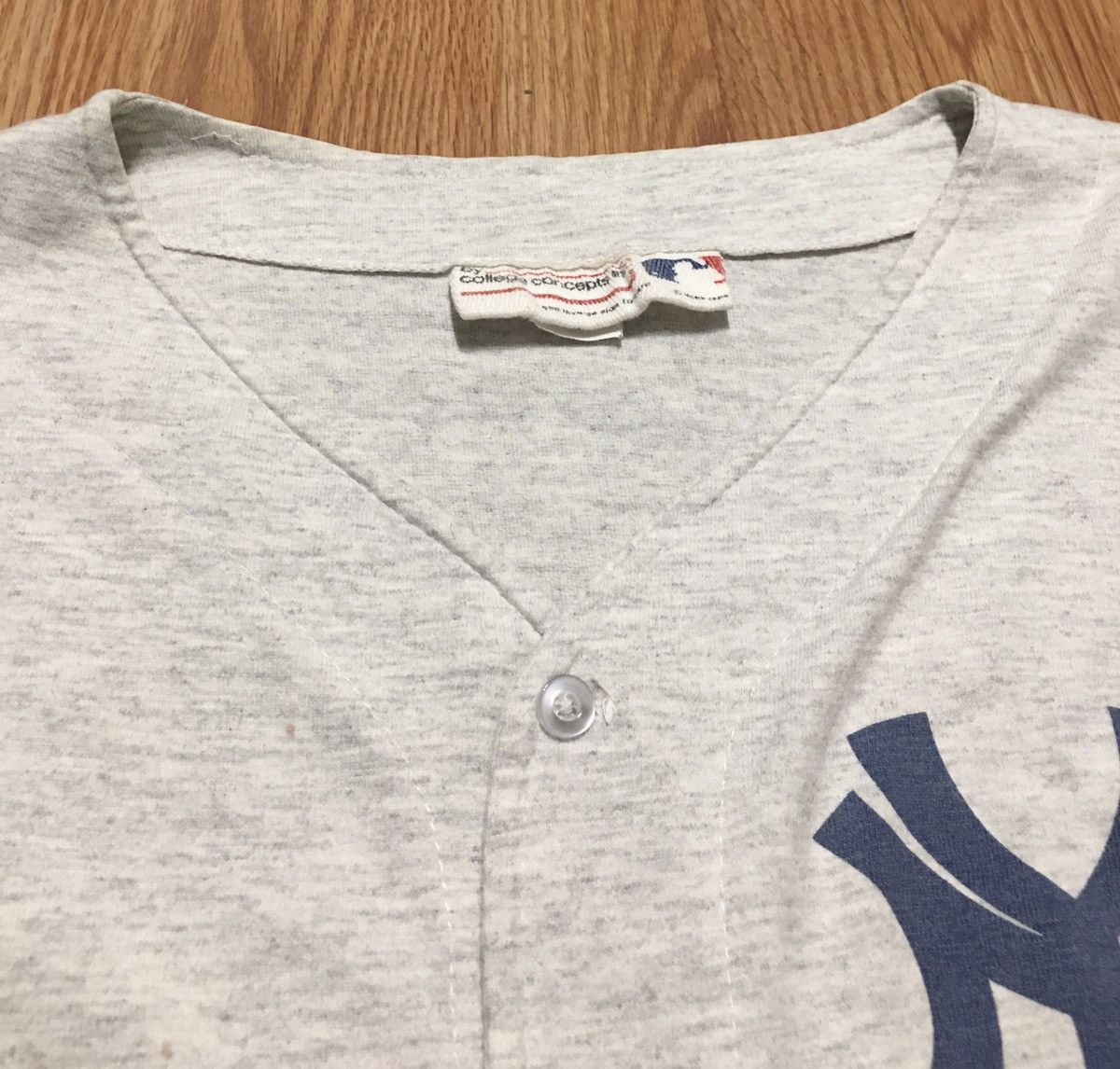 Cooperstown Collection × New York Yankees × Vintage Vintage 90s Cooperstown Collection NY Yankees Mens T-Shirt M Size US M / EU 48-50 / 2 - 2 Thumbnail