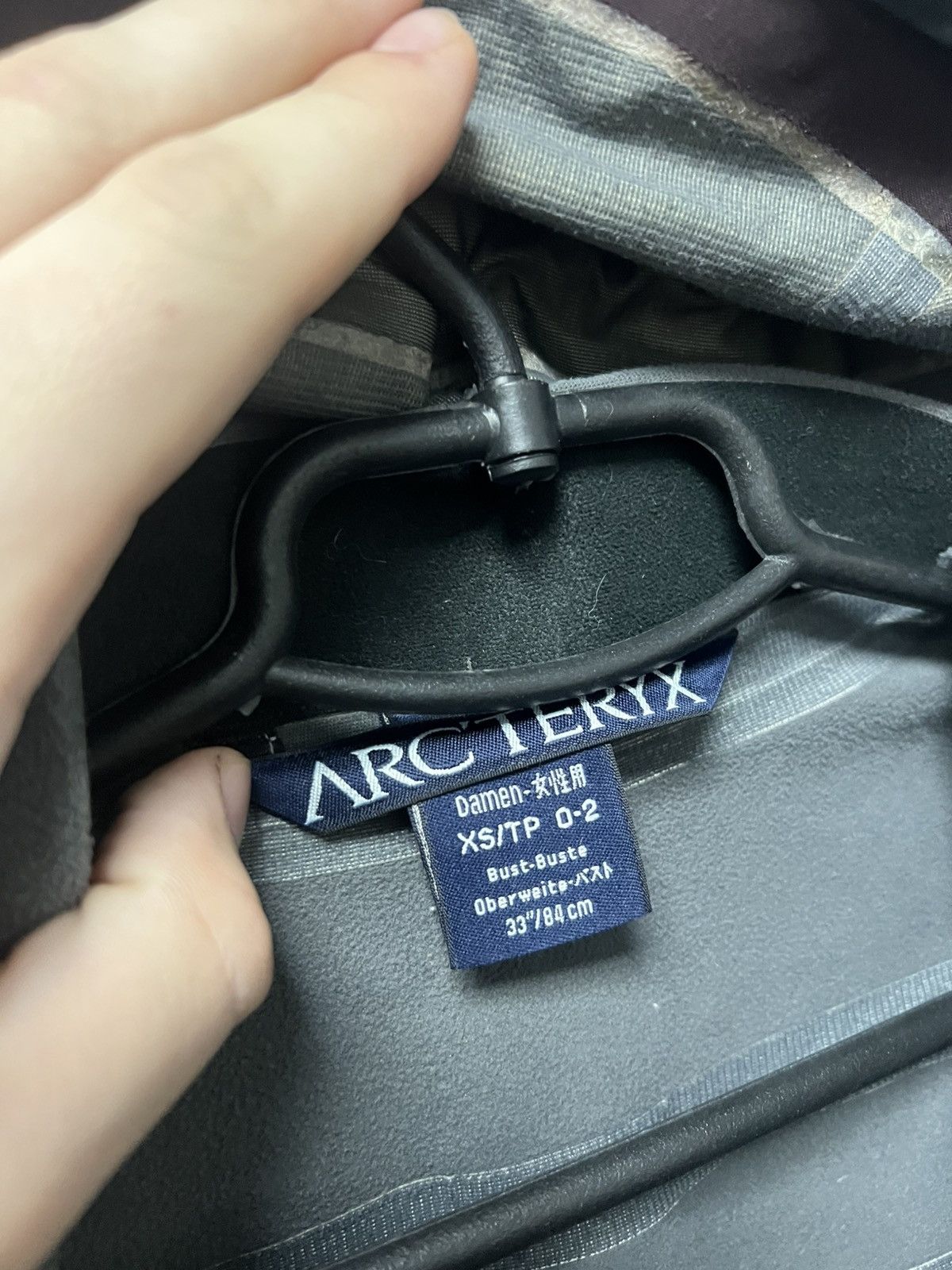 Arc'teryx Rare vintage Arcteryx light jacket outdoor goretex Size XS / US 0-2 / IT 36-38 - 8 Thumbnail