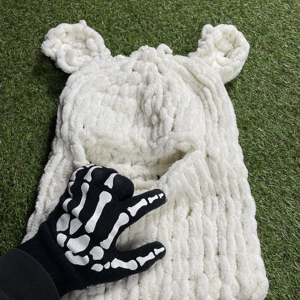 Vintage Vintage 90s Knit Beanie Mohair Fuzzy Alt Goth White Slim OS Size ONE SIZE - 5 Thumbnail