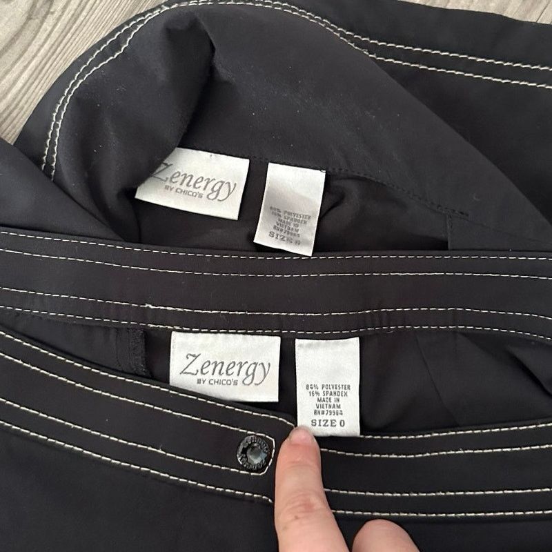 Chicos zenergy by chicos contrast stitch button up capri set Size 25" / US 0 / IT 36 - 4 Thumbnail