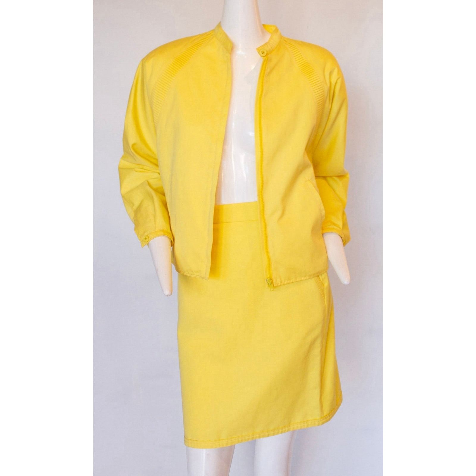 Versace VTG Gianni Versace Canary Yellow 100% Cotton Skirt & Jacket Size 28" / US 6 / IT 42 - 1 Thumbnail