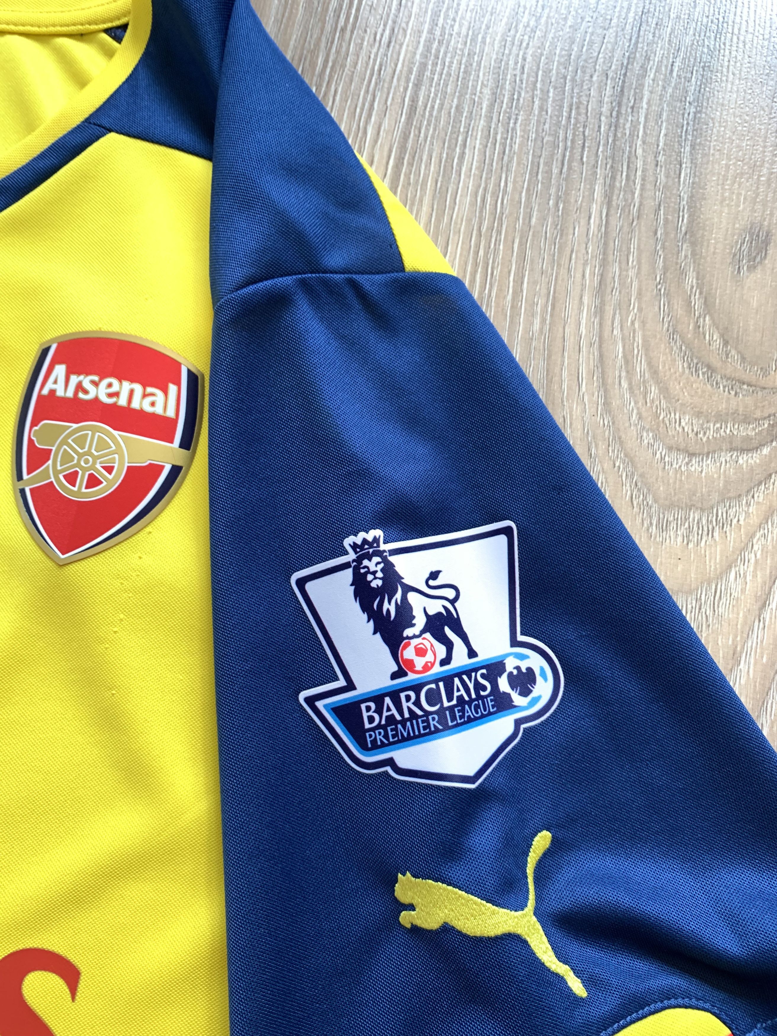 Puma × Vintage Vintage Puma Arsenal Away Shirt #17 Alexis Sánchez Size US XL / EU 56 / 4 - 9 Thumbnail