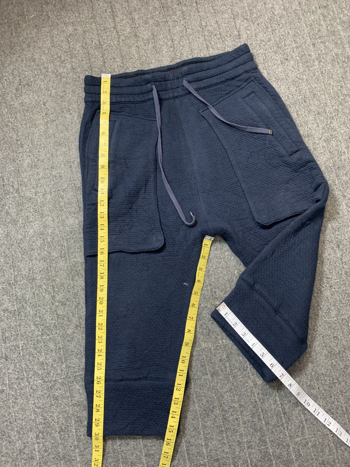 Helmut Lang Helmut Lang Harem Short Sweatpant Stretchable Waist 30 31 Size US 30 / EU 46 - 12 Thumbnail