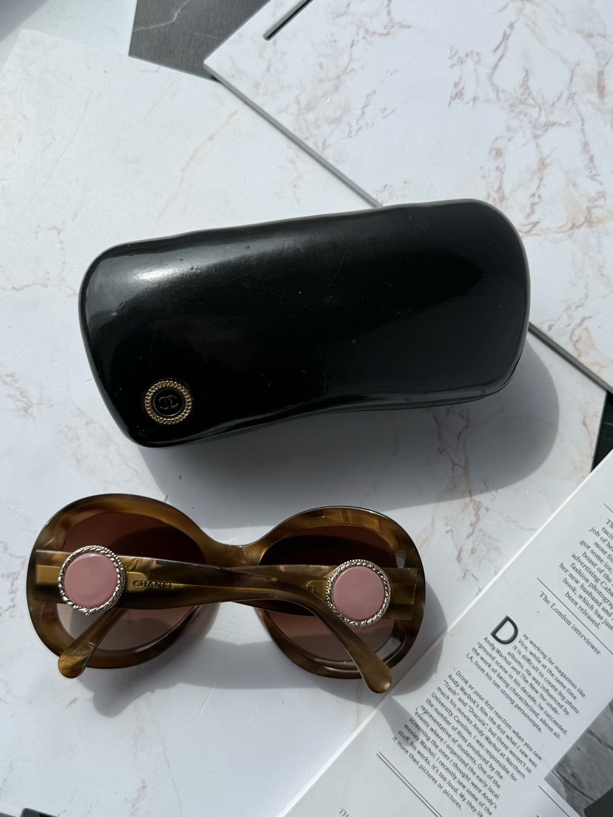 Chanel Chanel vintage sunglasses 5193-B Limited Collection Bouton Size ONE SIZE - 10 Thumbnail