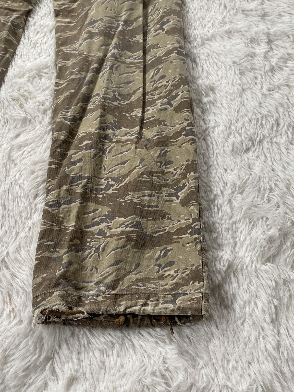 Uniqlo NICE🔥UNIQLO Tiger Stripe Camo Military Cargo pant Size US 32 / EU 48 - 17 Thumbnail