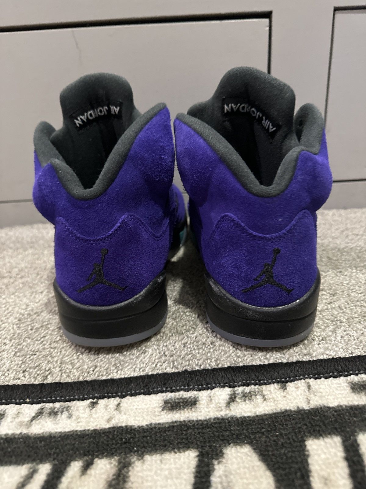Jordan Brand × Nike Grape Jordan 5 Size US 8 / EU 41 - 2 Thumbnail