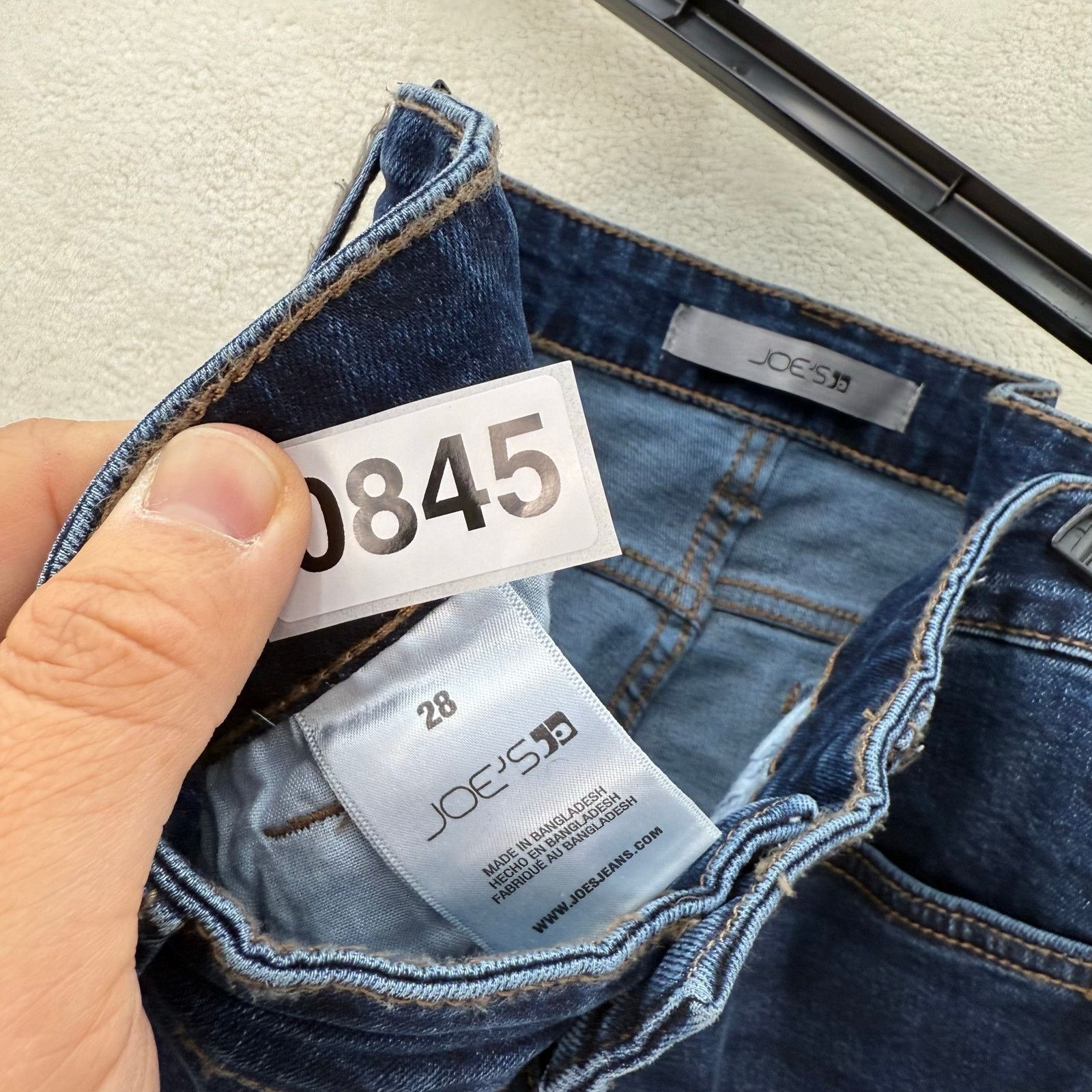 Joe's JOE'S WOMEN'S 28 LARA MID RISE STRAIGHT ANKLE JEANS MEDIUM W Size 28" / US 6 / IT 42 - 7 Thumbnail