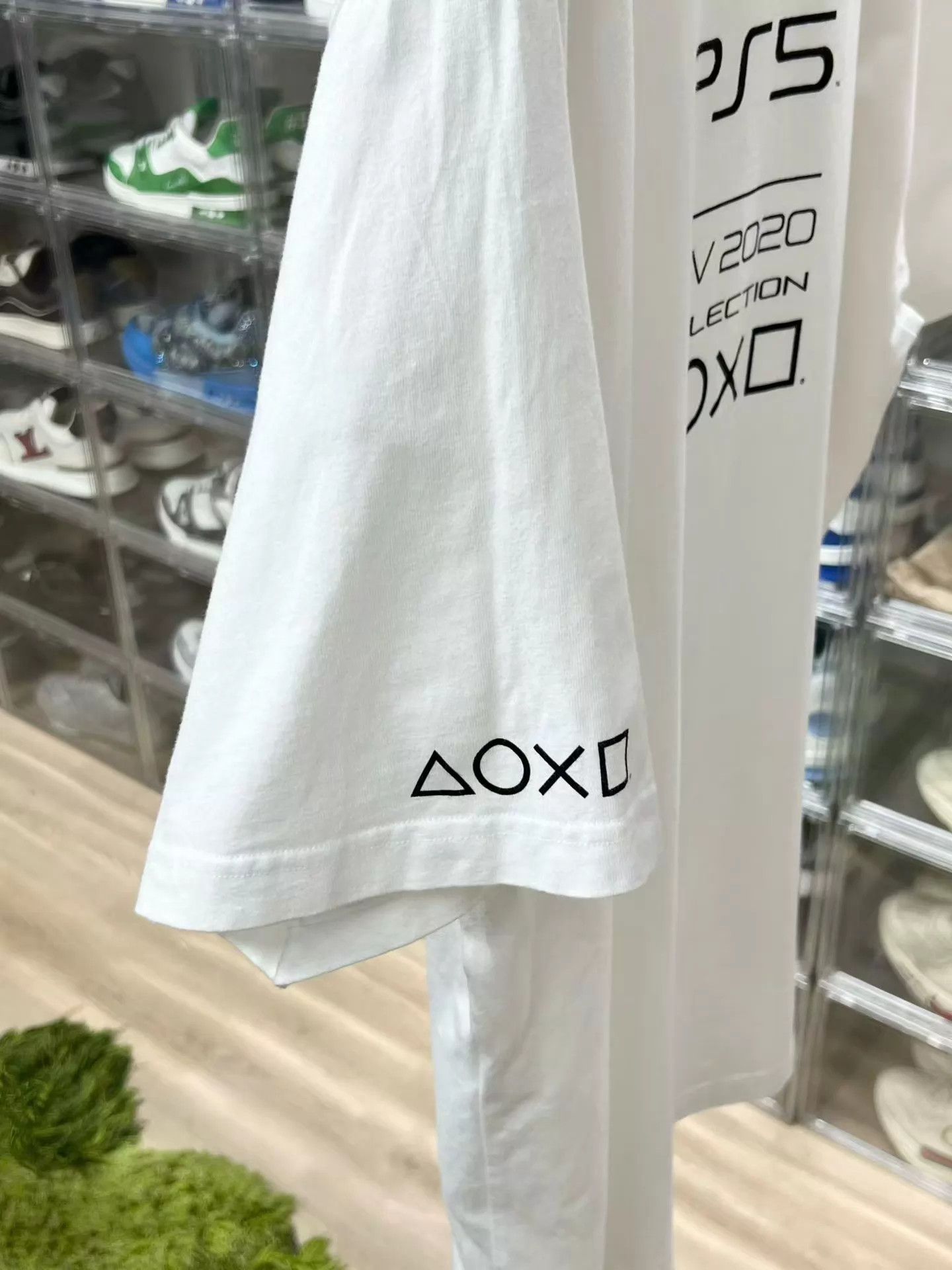 Balenciaga Balenciaga x PS5 White Loose Short Sleeve Tee M Size US M / EU 48-50 / 2 - 5 Thumbnail