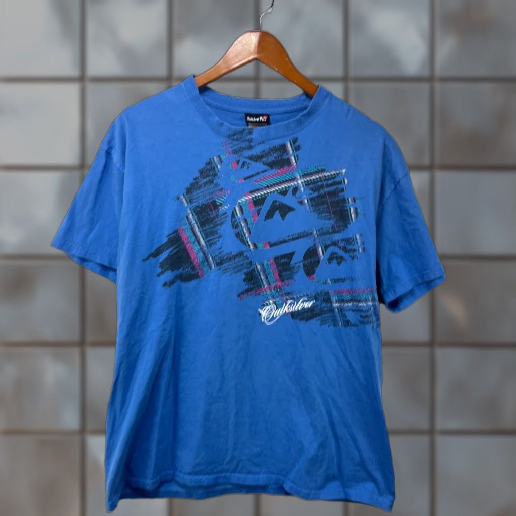 Quiksilver VINTAGE Quiksilver T-Shirt L Blue 90s Skull Graphic Print Short Sleeve Crew Neck Men Large Cotton Polyester All Seasons Regular US Size US L / EU 52-54 / 3 - 1 Thumbnail