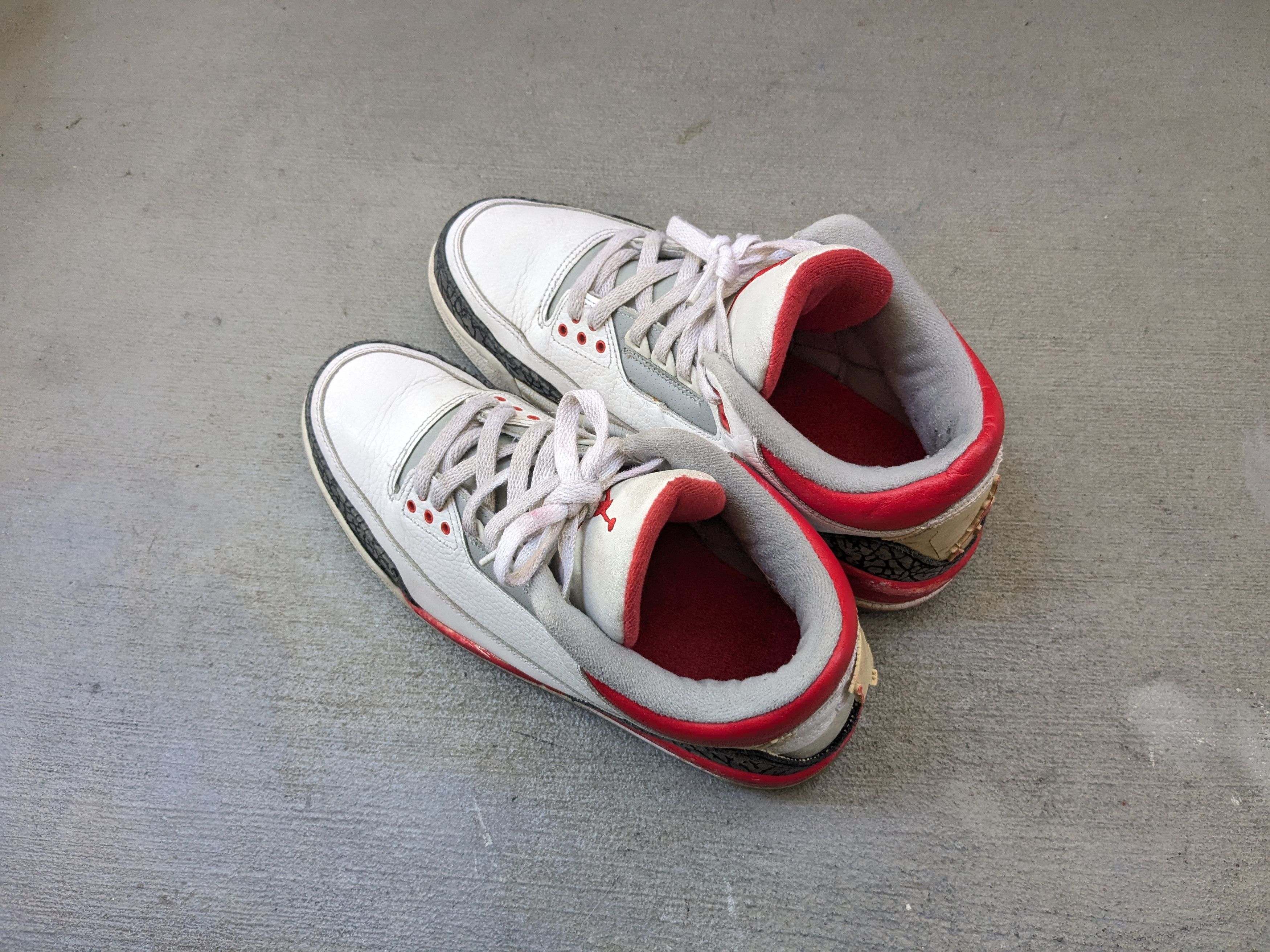 Jordan Brand Nike Air Jordan 3 Retro Fire Red 2007 136064-161 10 White Size US 10 / EU 43 - 9 Thumbnail
