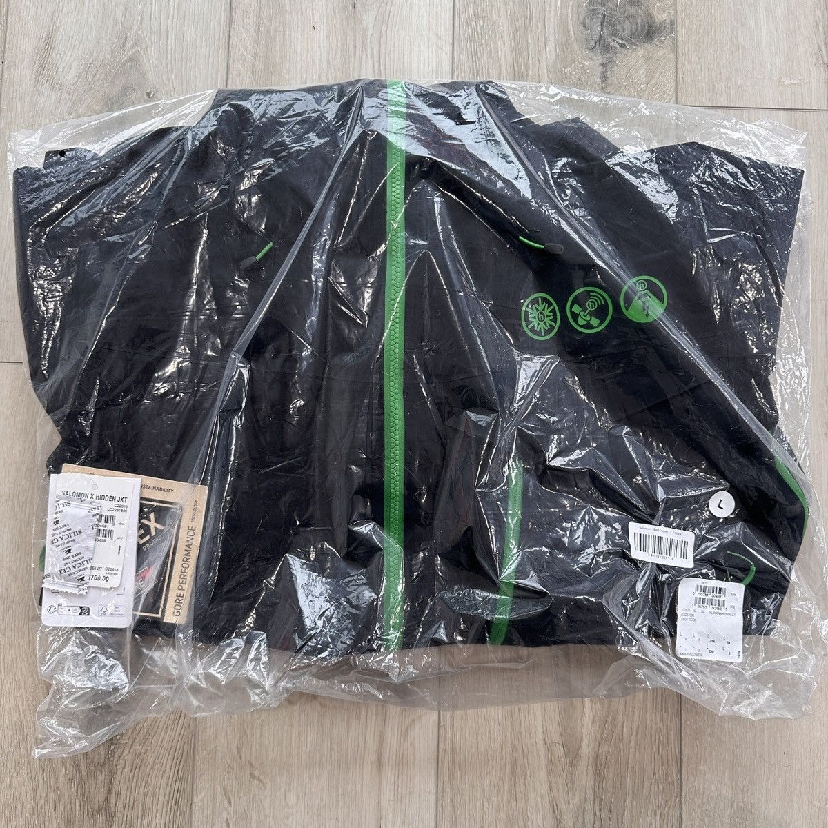 image of Hidden Ny Shell Snowboard Jacket Us L in Black, Men's (Size Large)