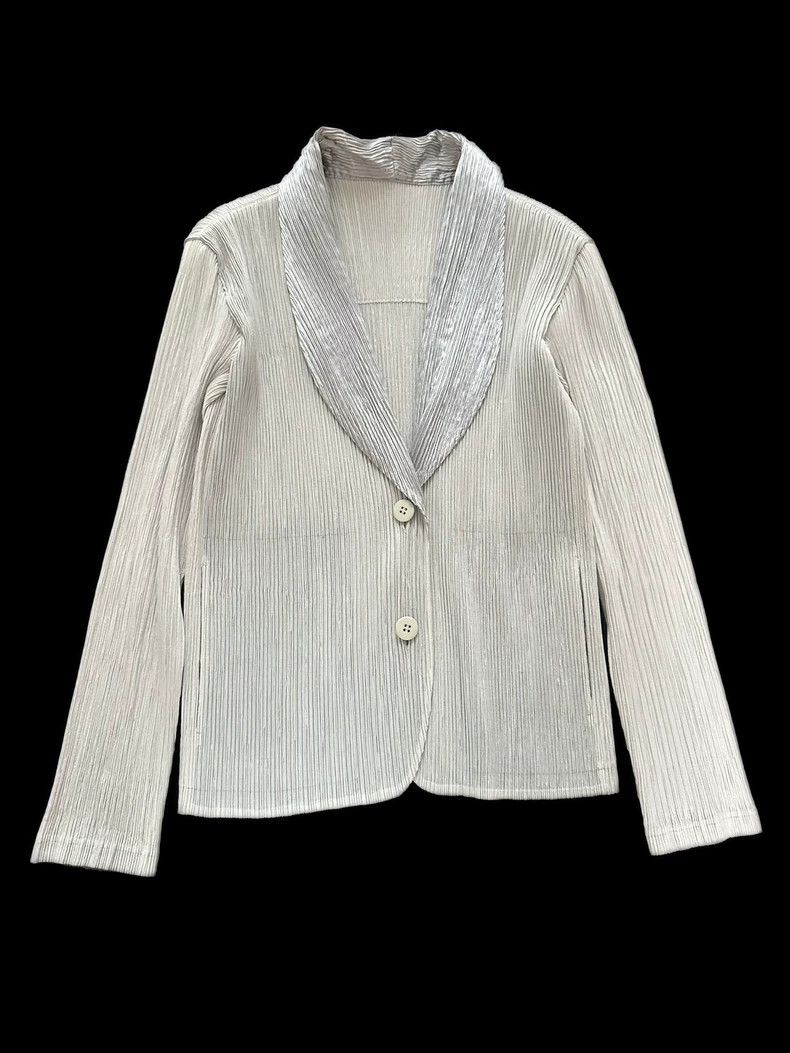 Issey Miyake Issey Miyake size:2 A white pleated cardigan Size XS / US 0-2 / IT 36-38 - 1 Thumbnail