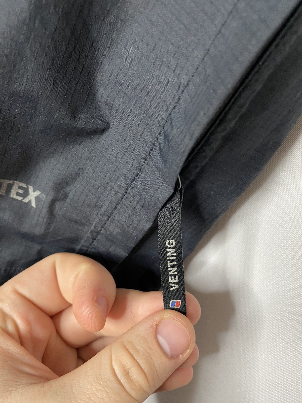 Berghaus Berghaus GORE-TEX Cargo Pants Black Outdoor Multipocket Size US 32 / EU 48 - 7 Thumbnail