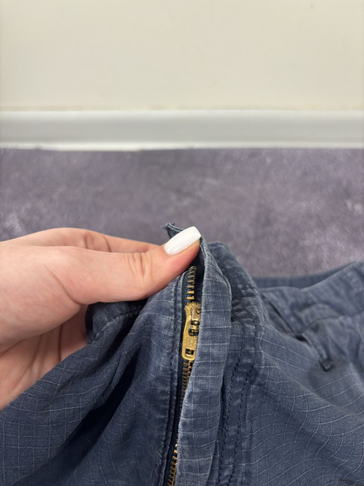 Carhartt Vintage Carhartt WIP Navy Y2K Hype Baggy Cargo Pants Size US 34 / EU 50 - 14 Thumbnail