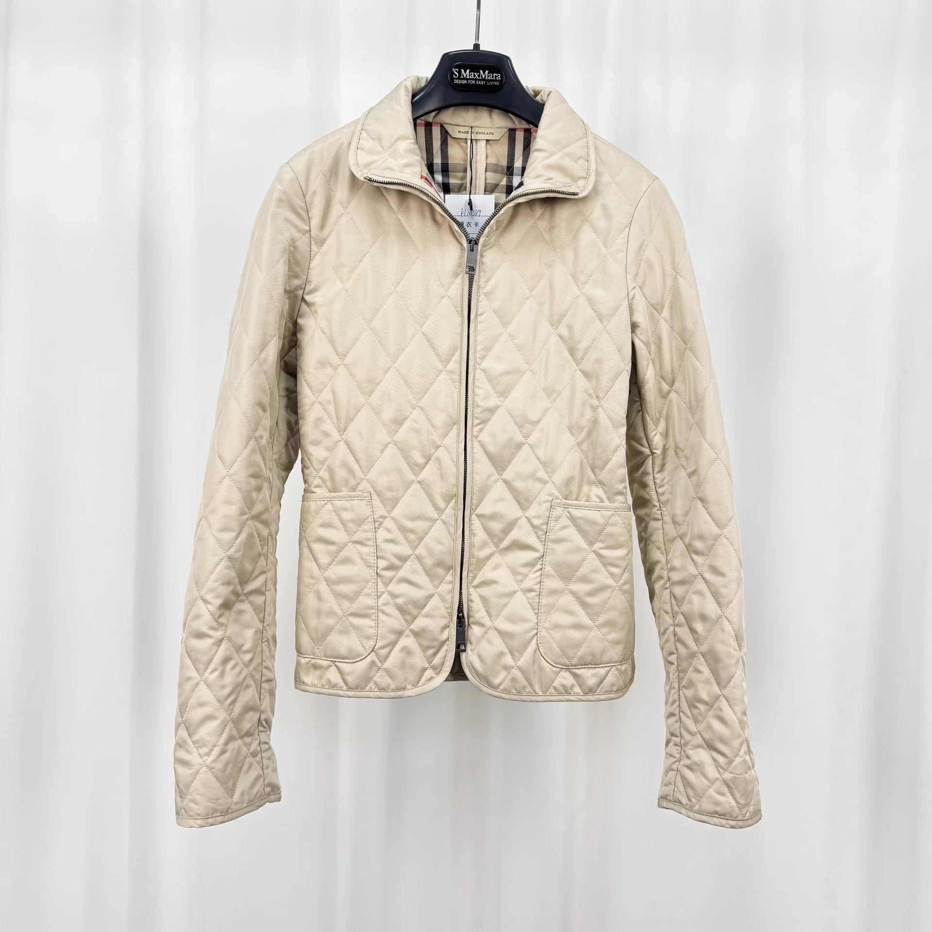 Burberry Burberry quilted lining check puffer jacket XS 99 New Size XS / US 0-2 / IT 36-38 - 1 Thumbnail