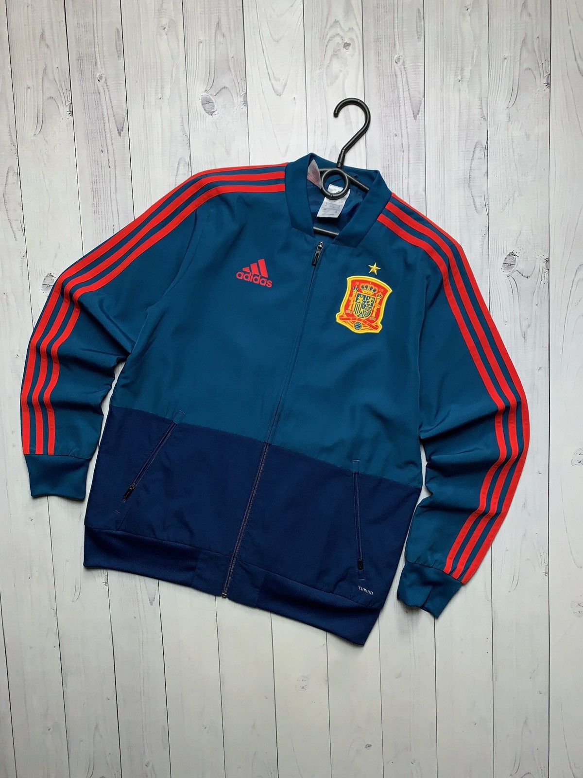 Adidas × Vintage Vintage Adidas Spain soccer jacket size Xs/S Size US XS / EU 42 / 0 - 1 Thumbnail