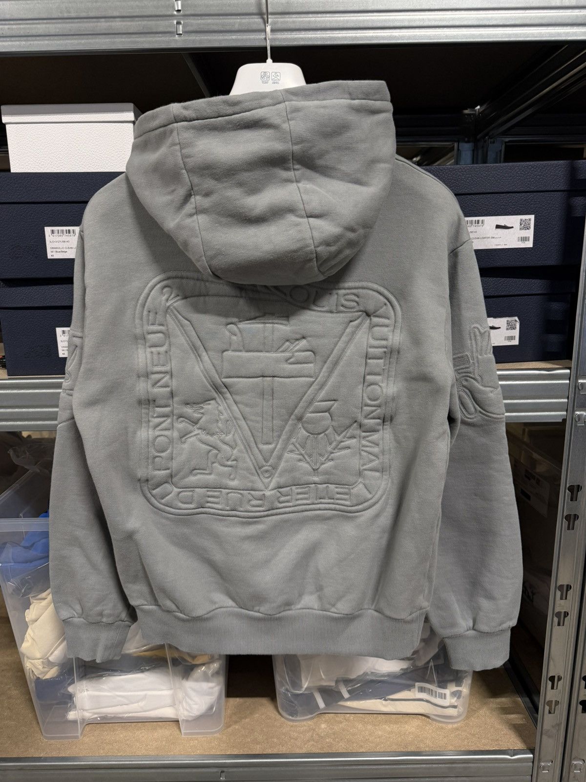 Louis Vuitton Louis Vuitton Logo Embroidery Hoodie NEW 2000$ Size US XS / EU 42 / 0 - 2 Thumbnail