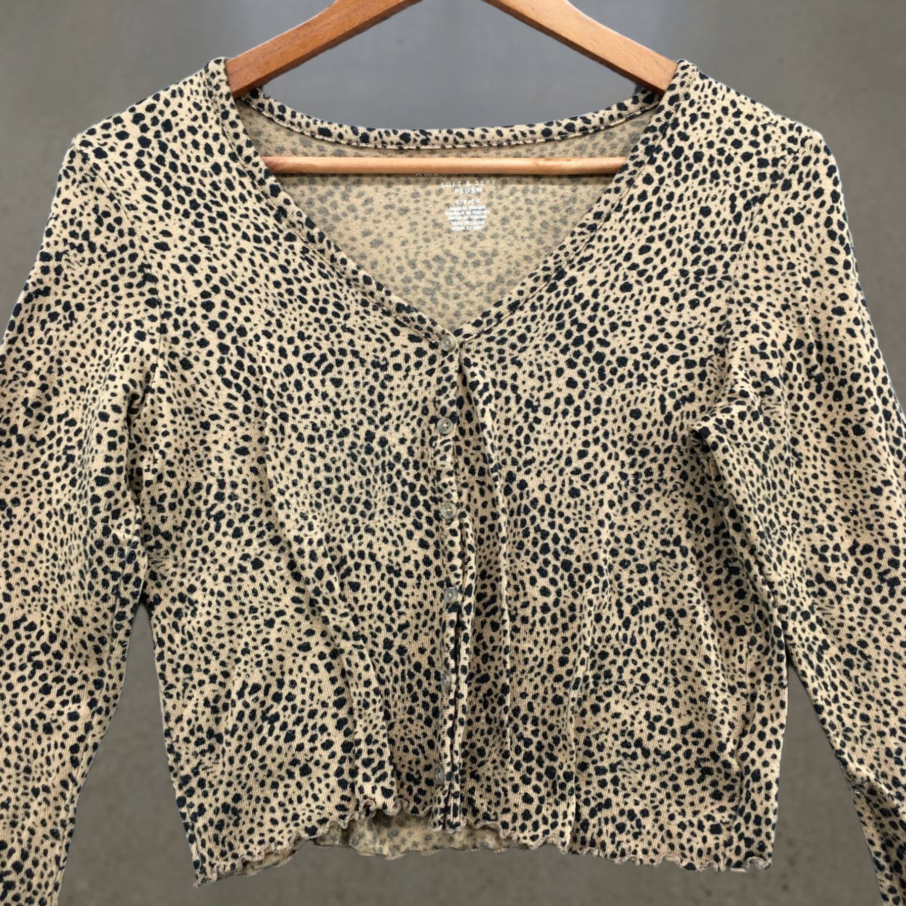 American Eagle Outfitters American Eagle Cropped Button-Up Knit Top Womens S Brown Long Sleeve Polka Dot Shirt Size S / US 4 / IT 40 - 1 Thumbnail