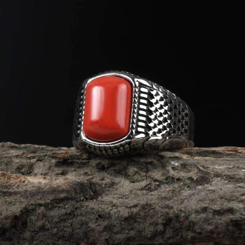 Vintage Hip-Hop Red Stone Ring Size ONE SIZE - 1 Thumbnail
