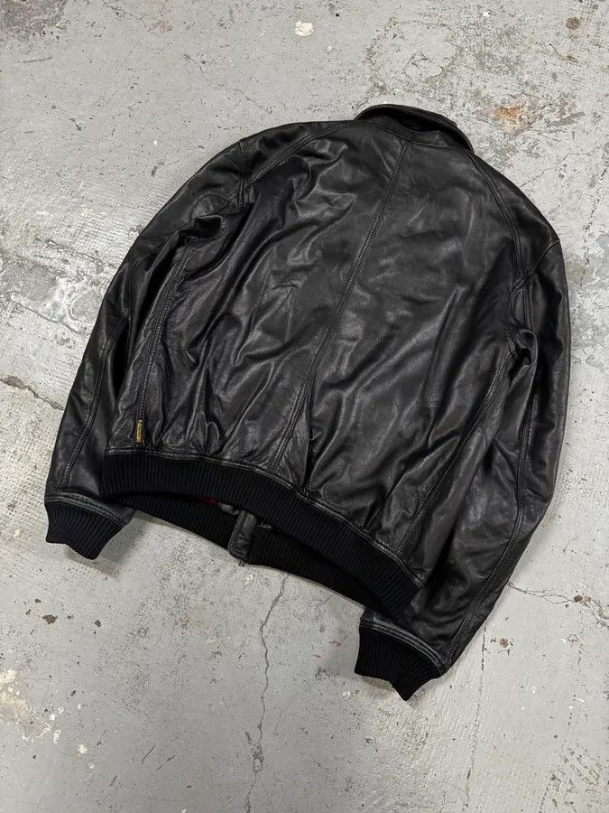 Armani 2000s Armani Black Leather Bomber Jacket Size US M / EU 48-50 / 2 - 6 Thumbnail