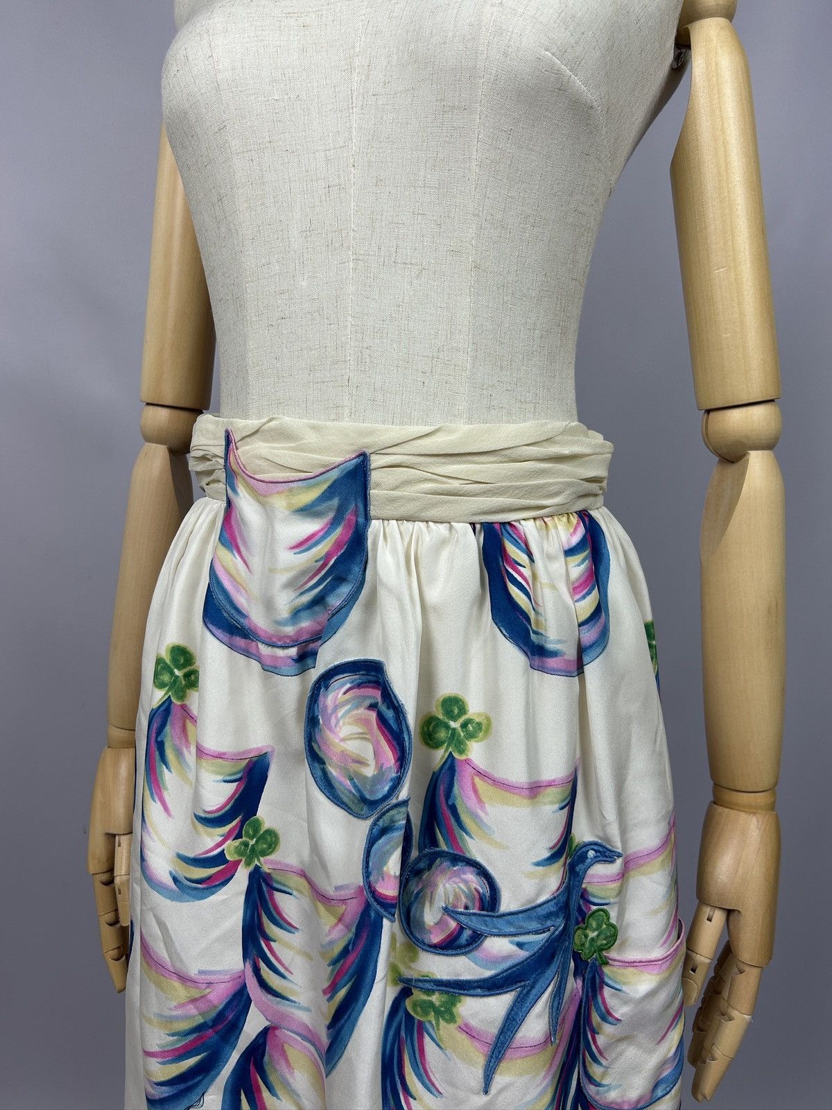 Designer × Japanese Brand × Tsumori Chisato Tsumori Chisato Floral Animal Printed Silk Skirt Size 3 / L Size 32" / US 10 / IT 46 - 3 Thumbnail