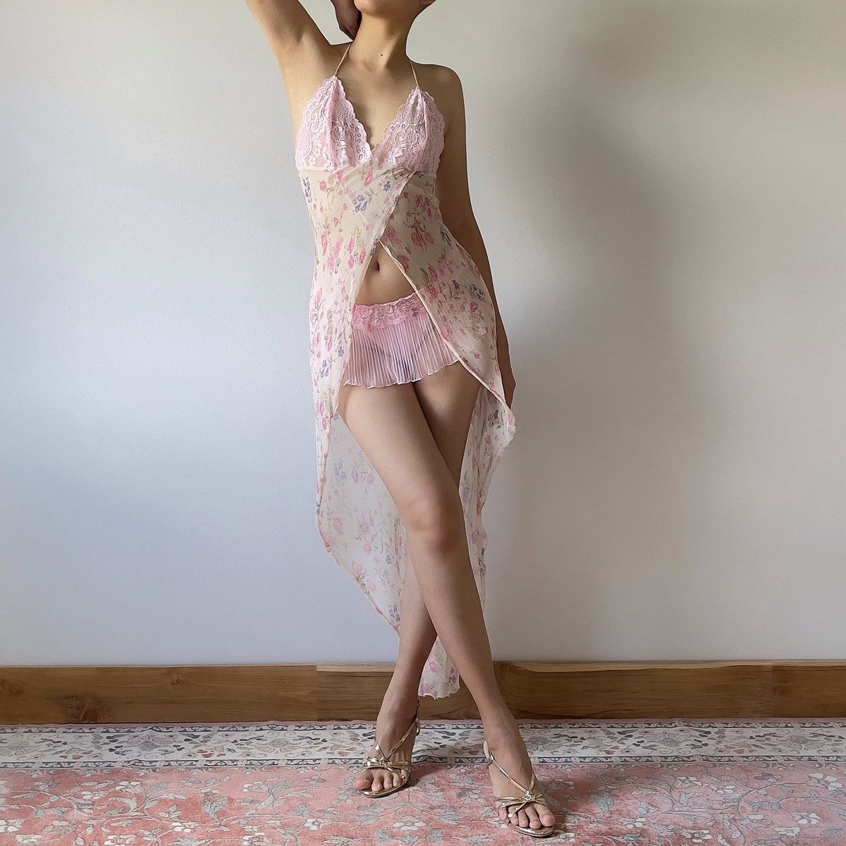 Victoria's Secret Victoria’s Secret Pink Floral Silk Halter Dress (XS–S) Size S / US 4 / IT 40 - 6 Thumbnail