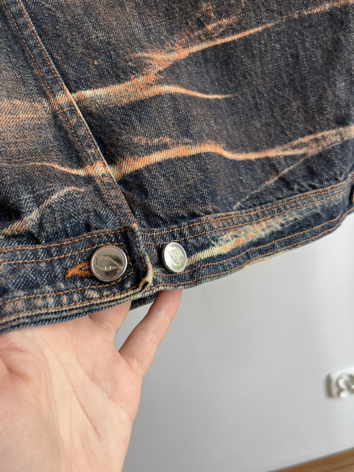 Walter Van Beirendonck Walter Van Beirendonck W.&L.T. 90s bleached trucker jacket Size S / US 4 / IT 40 - 9 Thumbnail