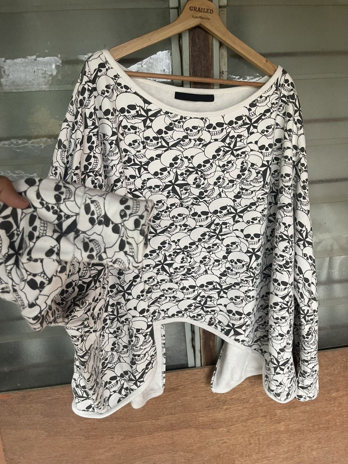 Japanese Brand Vintage Glad News Skull Print Oversized Drop Tail Hem Size ONE SIZE - 7 Thumbnail