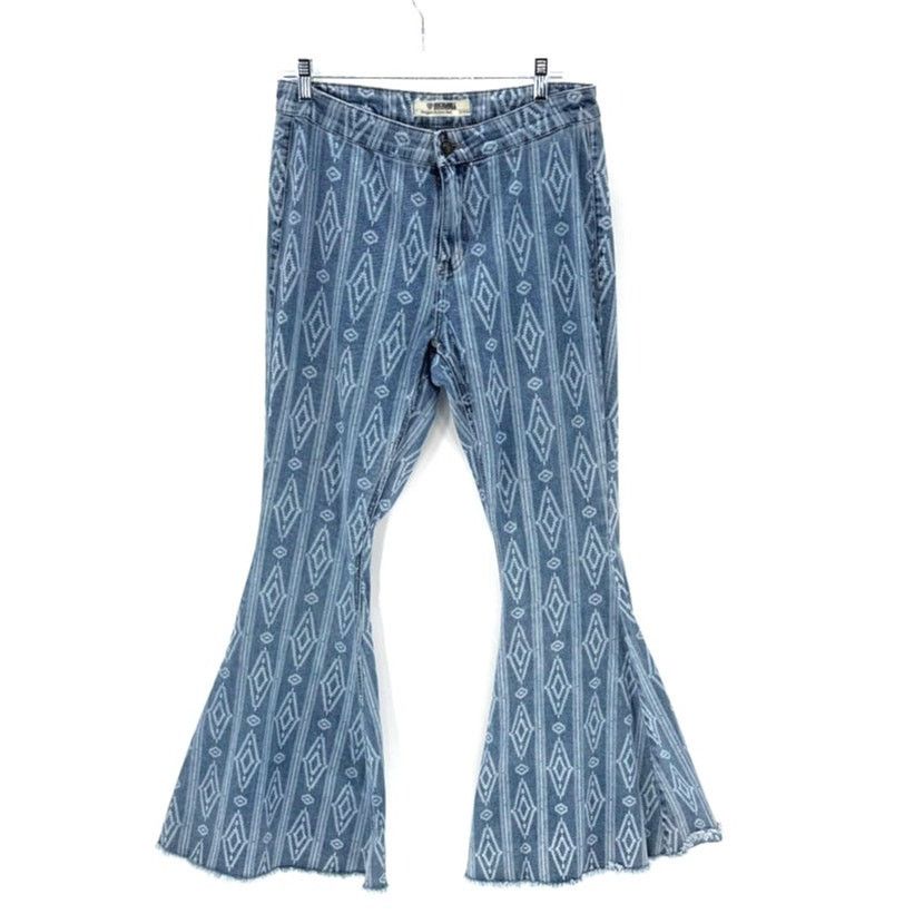 Other Rock & Roll high-rise bell bottom jeans frayed hem sz 31 Size 31" - 1 Thumbnail
