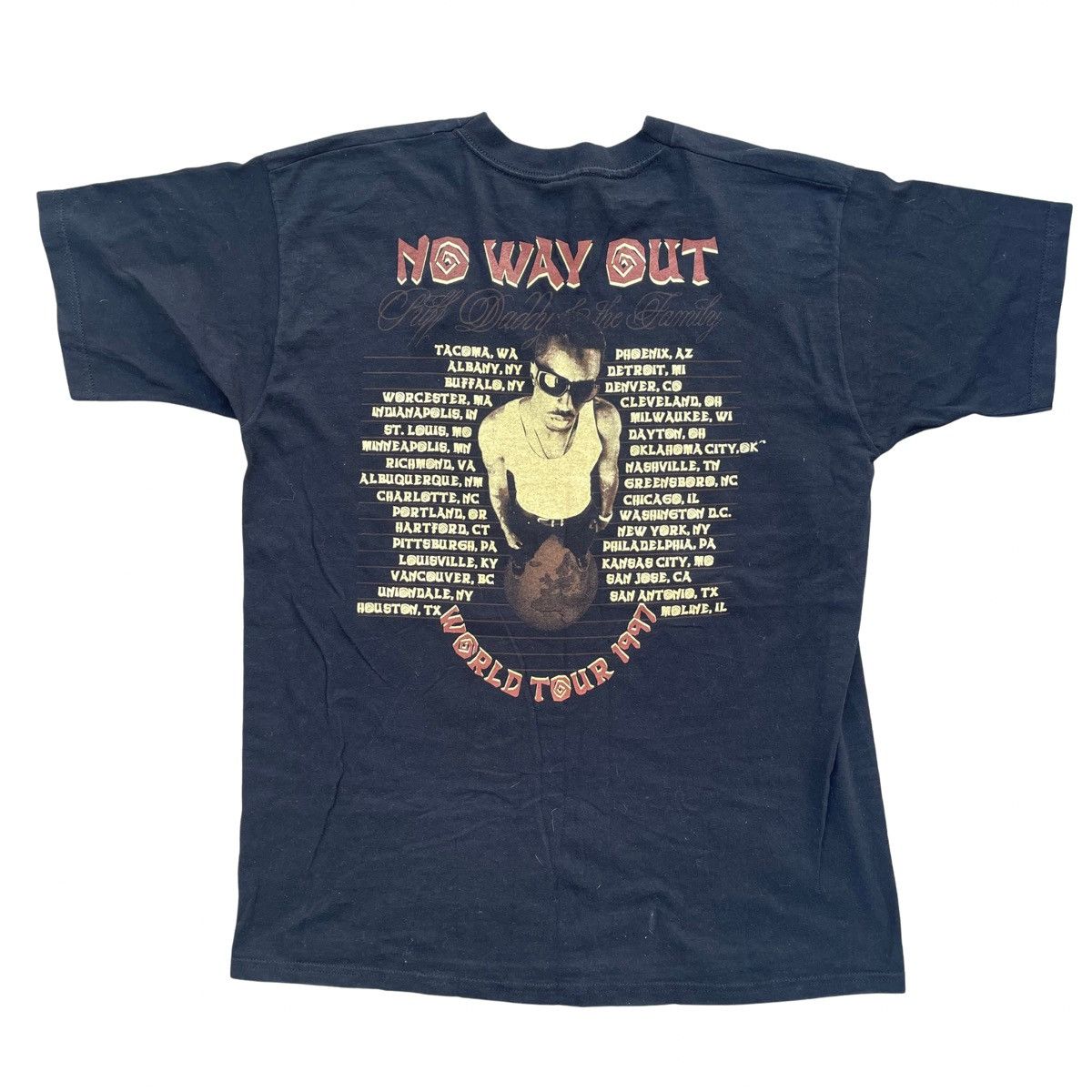 Rap Tees Vintage Puff Daddy No Way Out Tour Rap Tee Shirt Size XL Size US XL / EU 56 / 4 - 5 Thumbnail