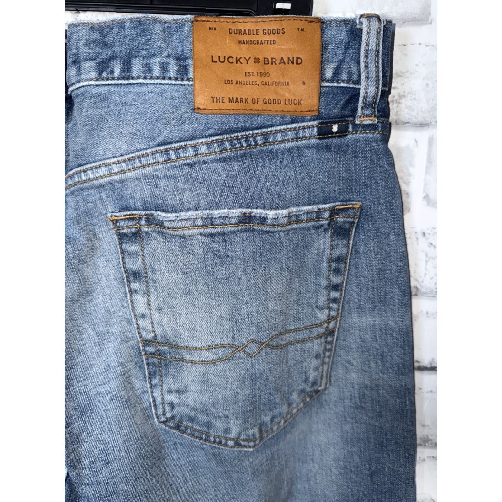 Lucky Brand Lucky Brand Jeans Mens 33x30 Blue Fade 363 Straight Naturally Distressed Size US 33 - 6 Thumbnail
