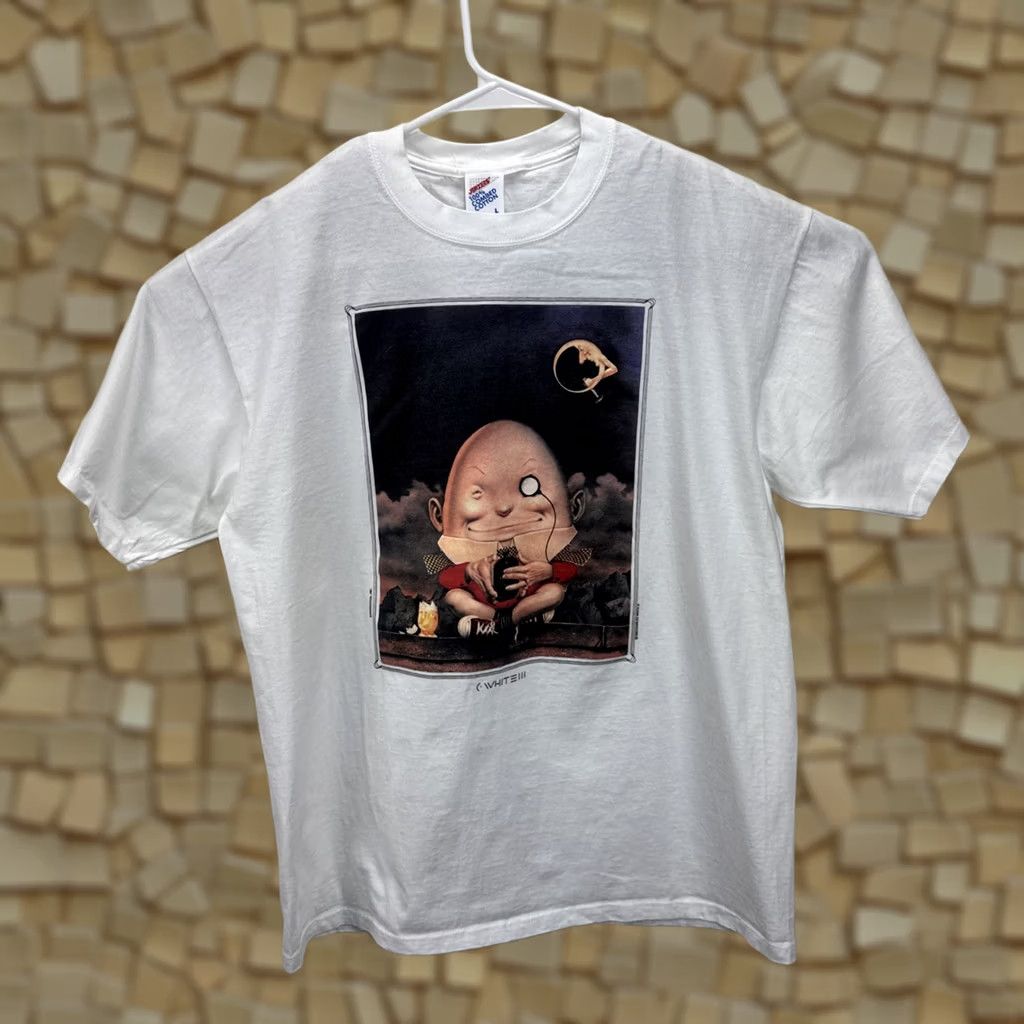 Vintage VINTAGE Serigraphia Inc T-Shirt Humpty Dumpty Art 90s White L Unisex Adults Crew Neck Short Sleeve Graphic Print Cotton Knit Reg/Regular Mens Womens Size US L / EU 52-54 / 3 - 1 Thumbnail