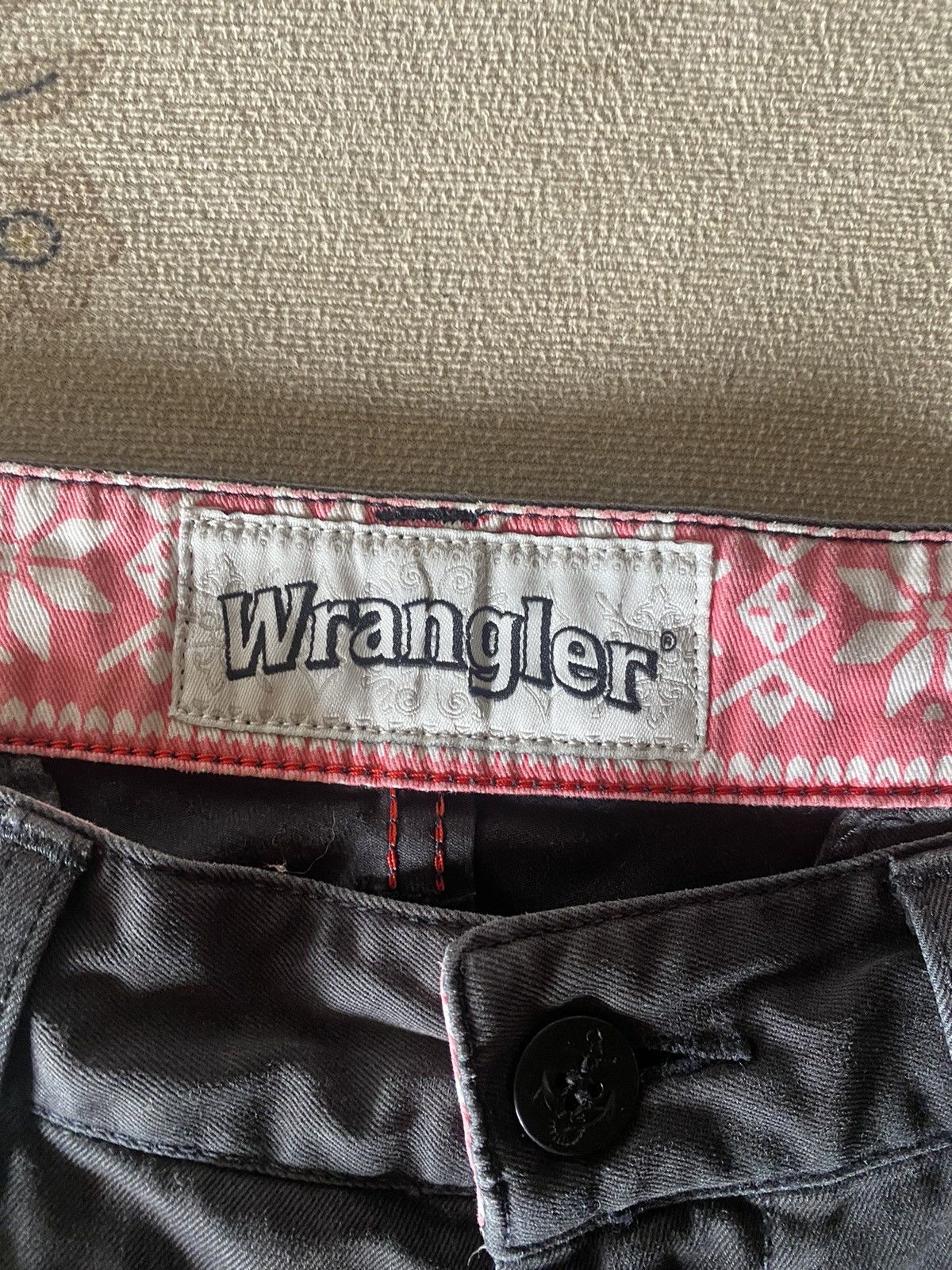 Vintage Vintage Wrangler Distressed Chino Pant Size US 32 / EU 48 - 12 Thumbnail