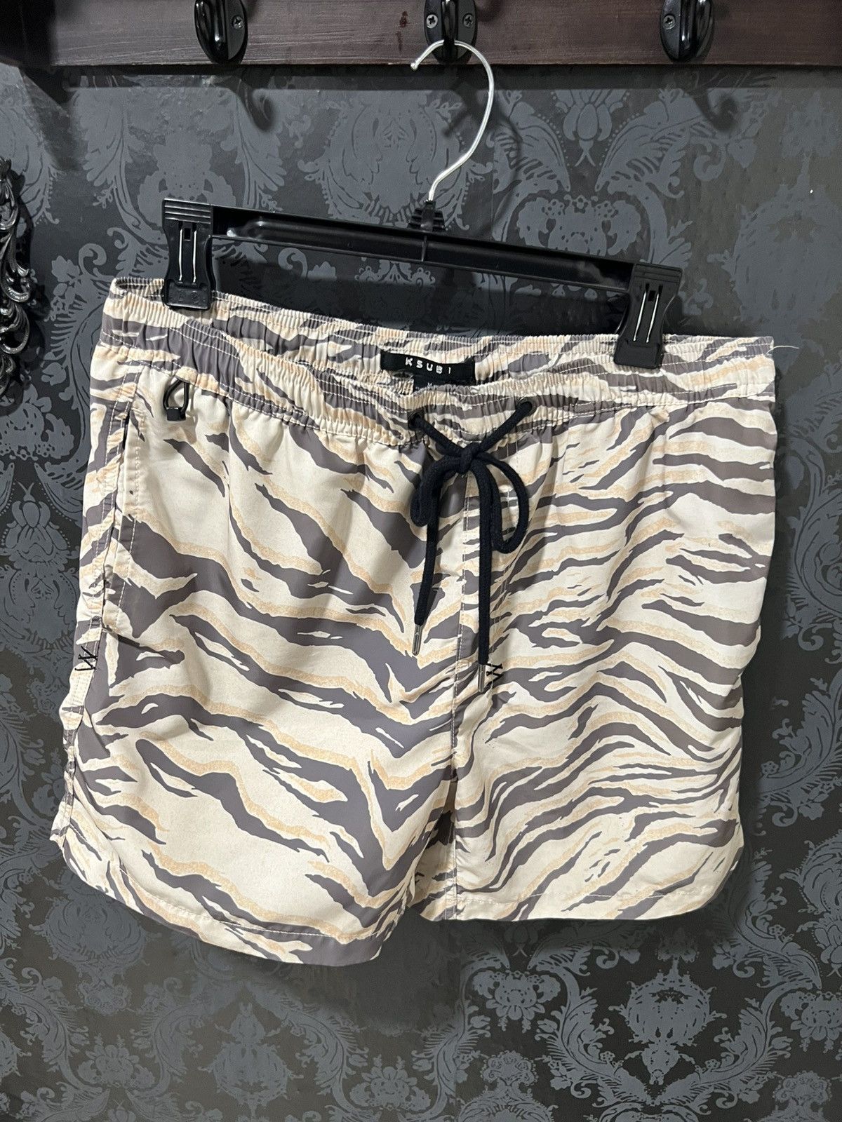 Ksubi Ksubi Tiger Stripe Shorts Size US 30 / EU 46 - 1 Thumbnail