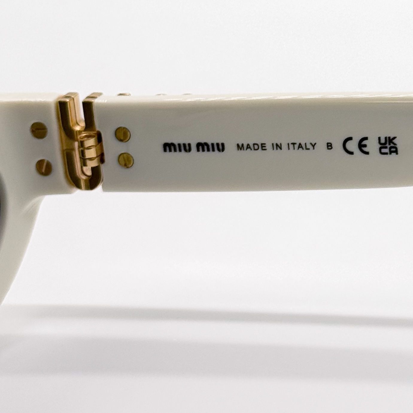 Miu Miu NEW MIU MIU SUNGLASSES MU07ZS 1425S0 WHITE MU 07ZS Size ONE SIZE - 10 Thumbnail