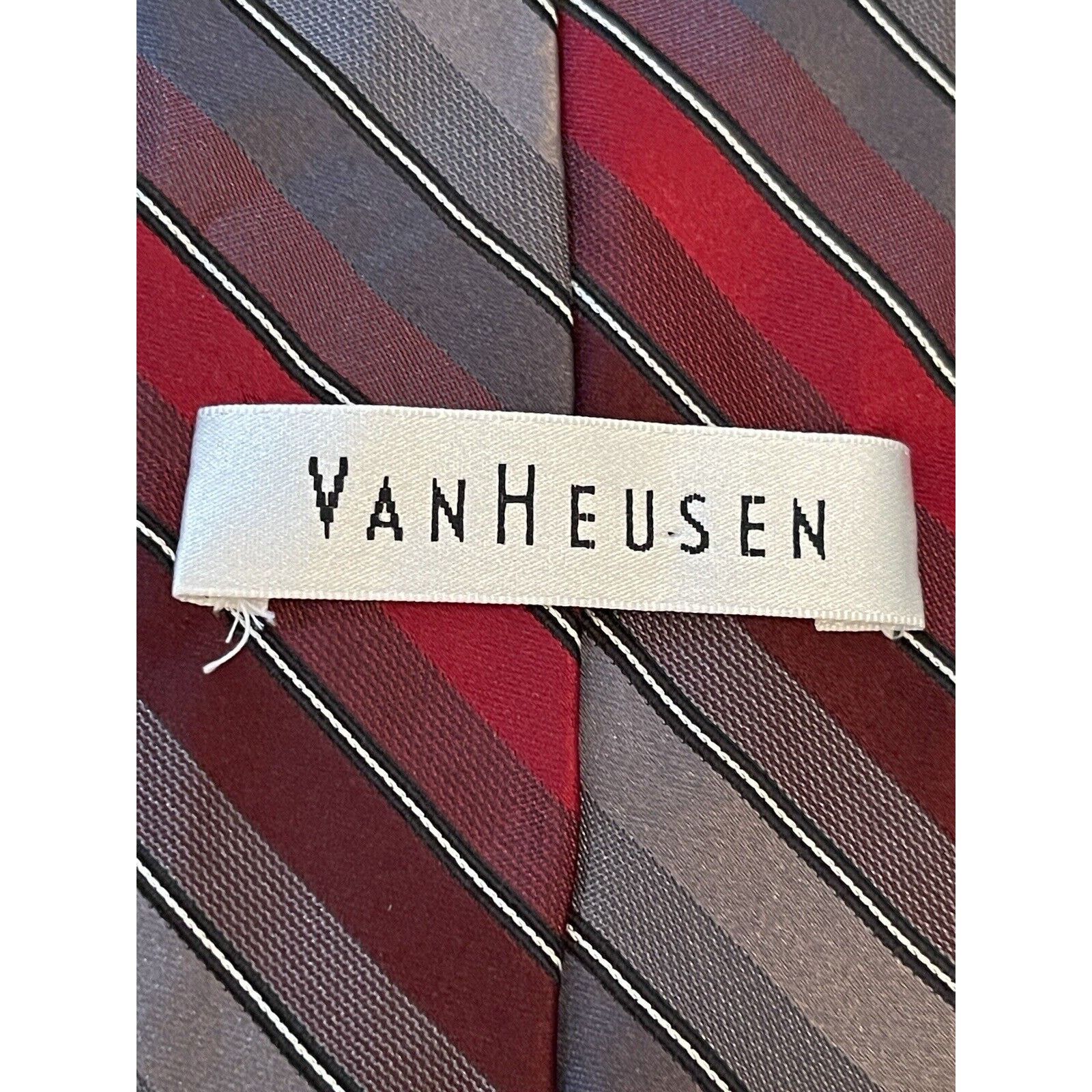 Van Heusen Van Heusen Red Gray Burgundy 100% Silk Made In China Size ONE SIZE - 8 Thumbnail