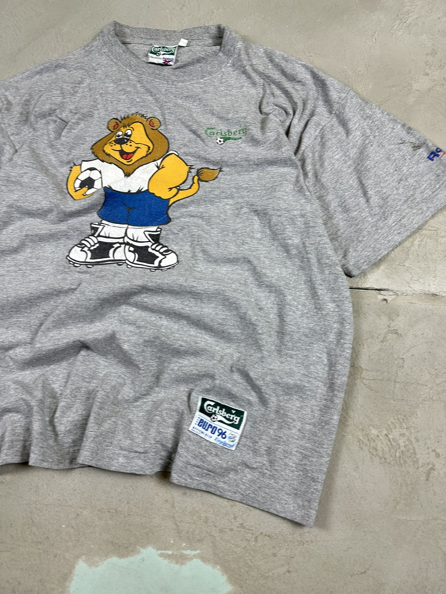 Reebok 1994 Euro Soccer Reebok Carlsberg Graphic T-shirt 90s Size US XL / EU 56 / 4 - 4 Thumbnail