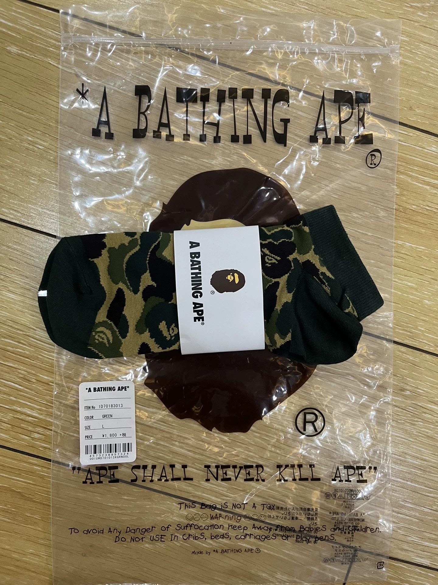 Bape Bape Socks Designer Casual Streetwear Size ONE SIZE - 1 Preview