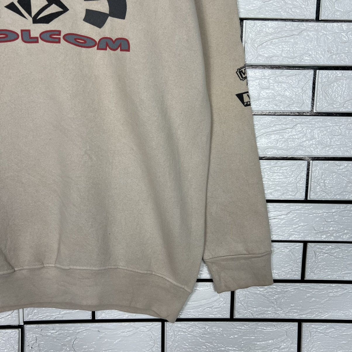 Volcom Vintage 90's VOLCOM Big Logo Crewneck Sweatshirt #4170-C191 Size US S / EU 44-46 / 1 - 7 Thumbnail