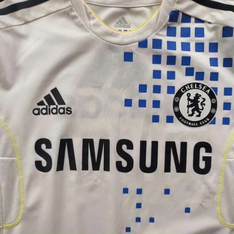 Adidas Chelsea 2011-12 training Techfit football jersey size 6 Size US M / EU 48-50 / 2 - 4 Thumbnail