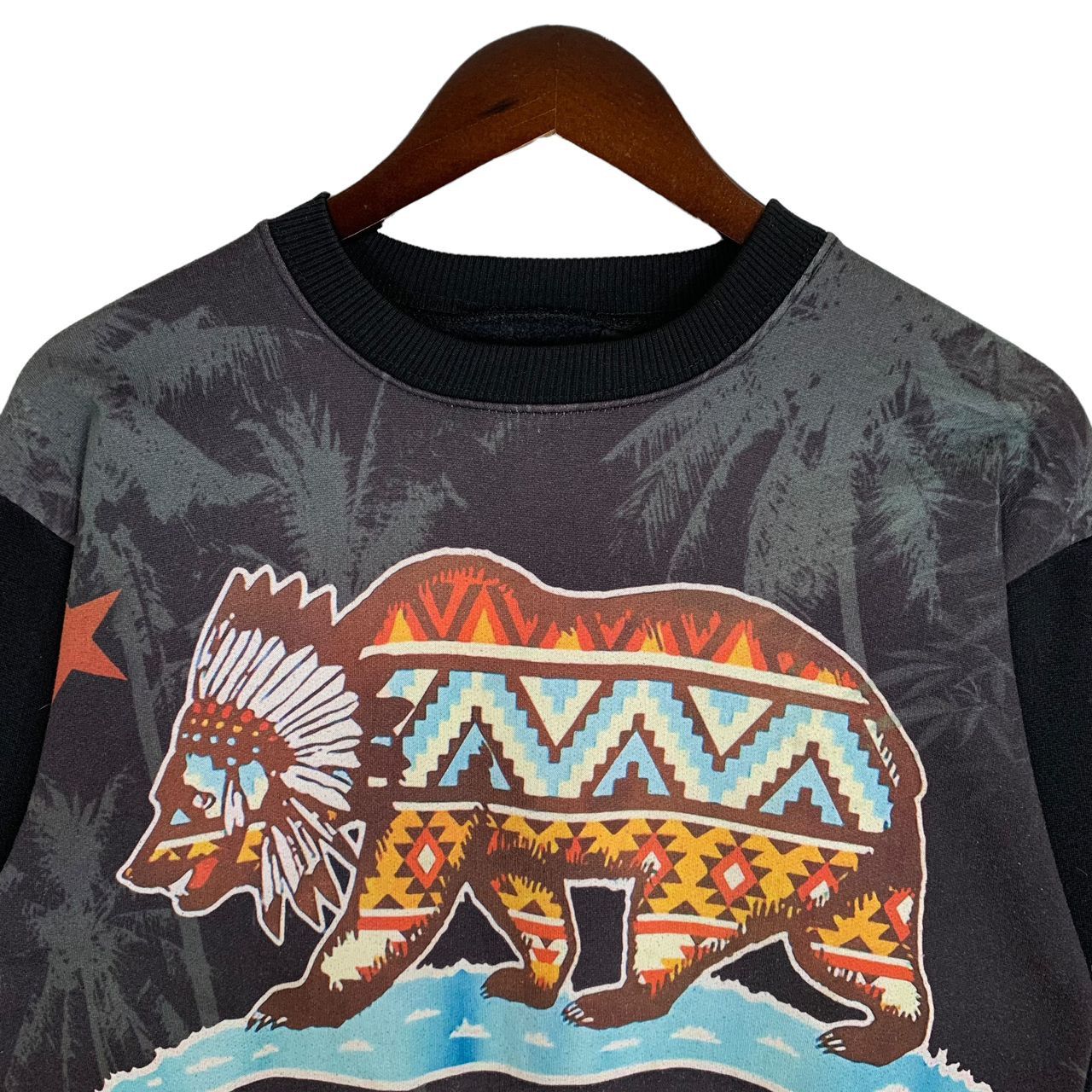 Vintage Vintage Bear California Native Navajo Overprint Sweatshirt Size US S / EU 44-46 / 1 - 2 Thumbnail
