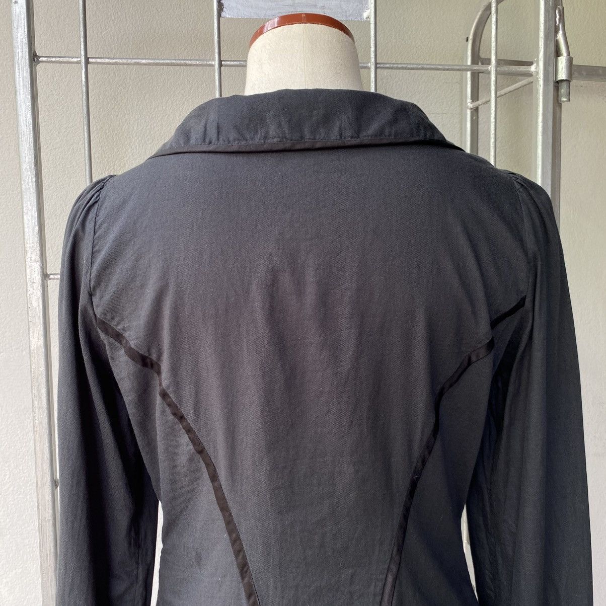 Tsumori Chisato Tsumori Chisato Black Long Sleeve Blouse Peter Pan Collar Size XS / US 0-2 / IT 36-38 - 13 Thumbnail