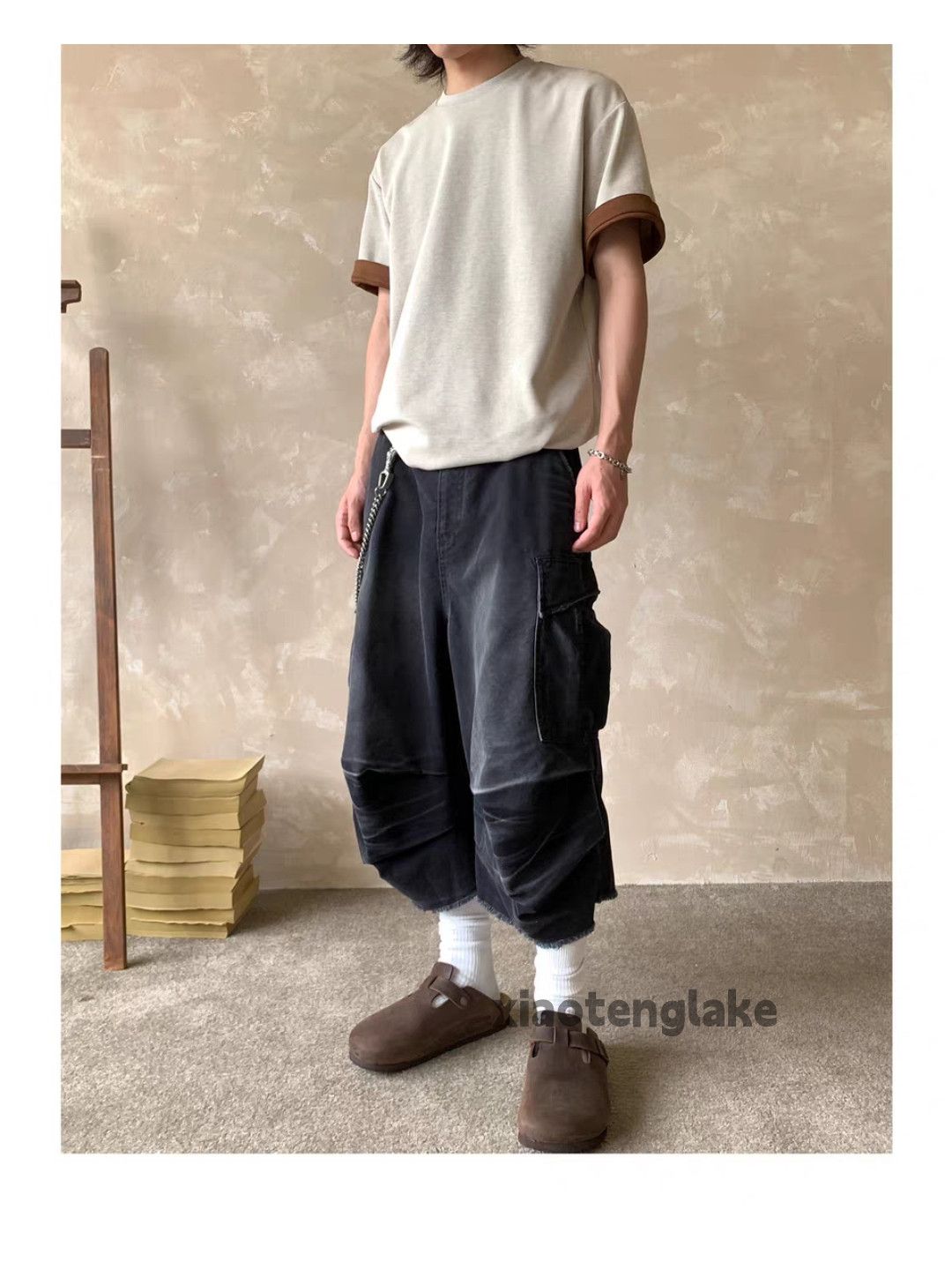 Vintage Unisex washed faded loose baggy hiphop cargo shorts Size US 32 / EU 48 - 1 Thumbnail