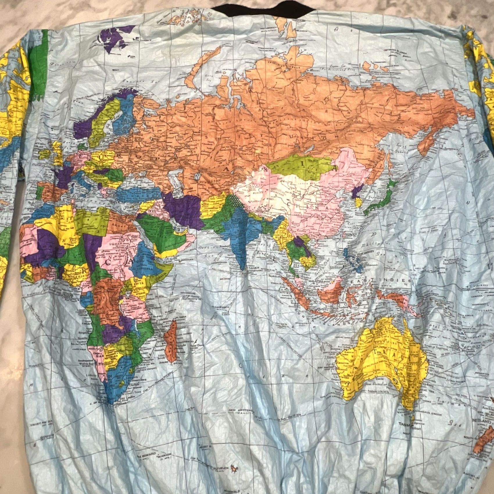 Vintage VTG 80s Ty Breakers Tyvek World Map Windbreaker Medium AllOver Print Kurt Cobain Size US 31 - 5 Thumbnail