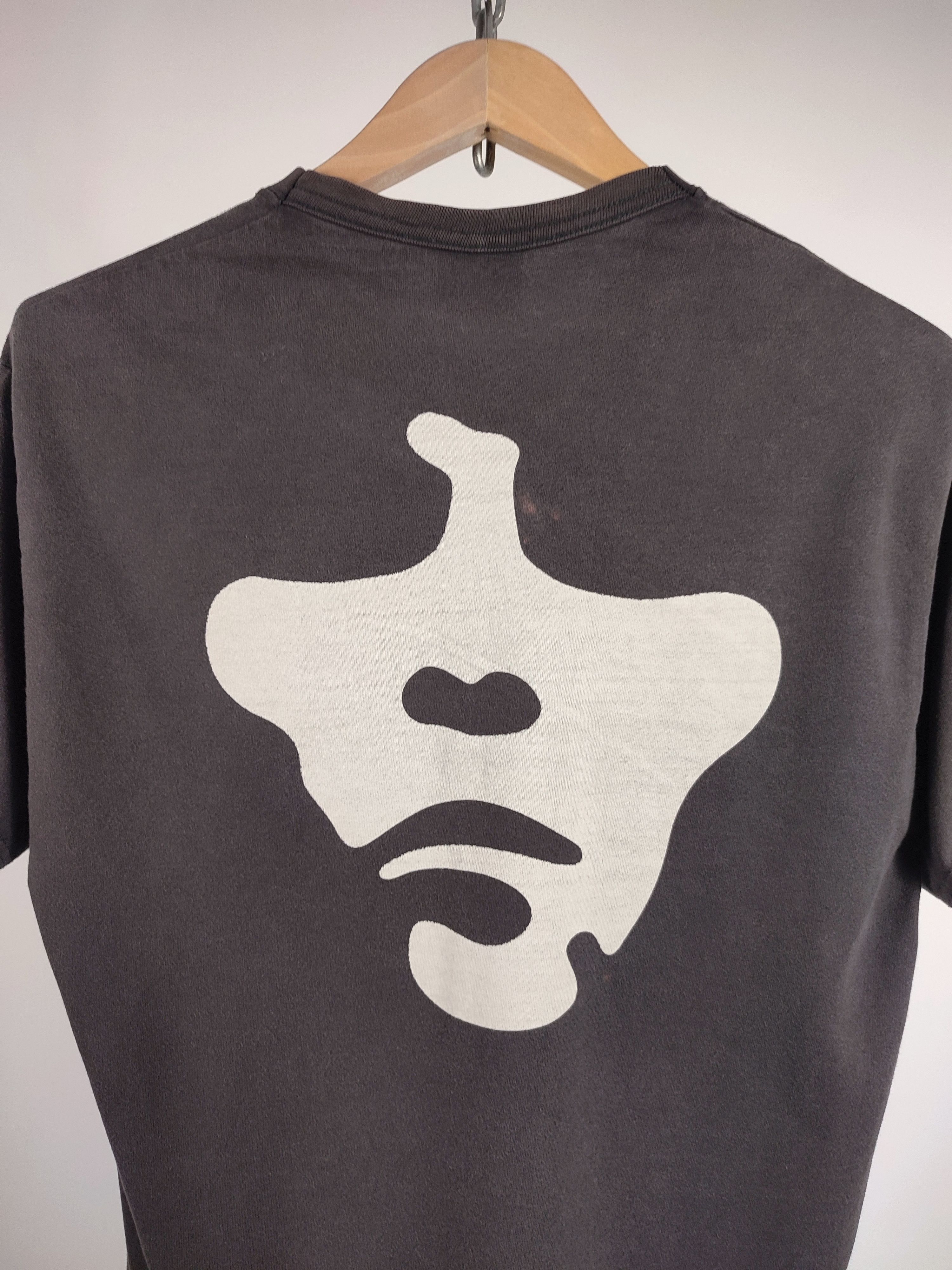 Band Tees Ian Brown Illegal Attacks Vintage The Stone Roses T-shirt Size US L / EU 52-54 / 3 - 7 Thumbnail