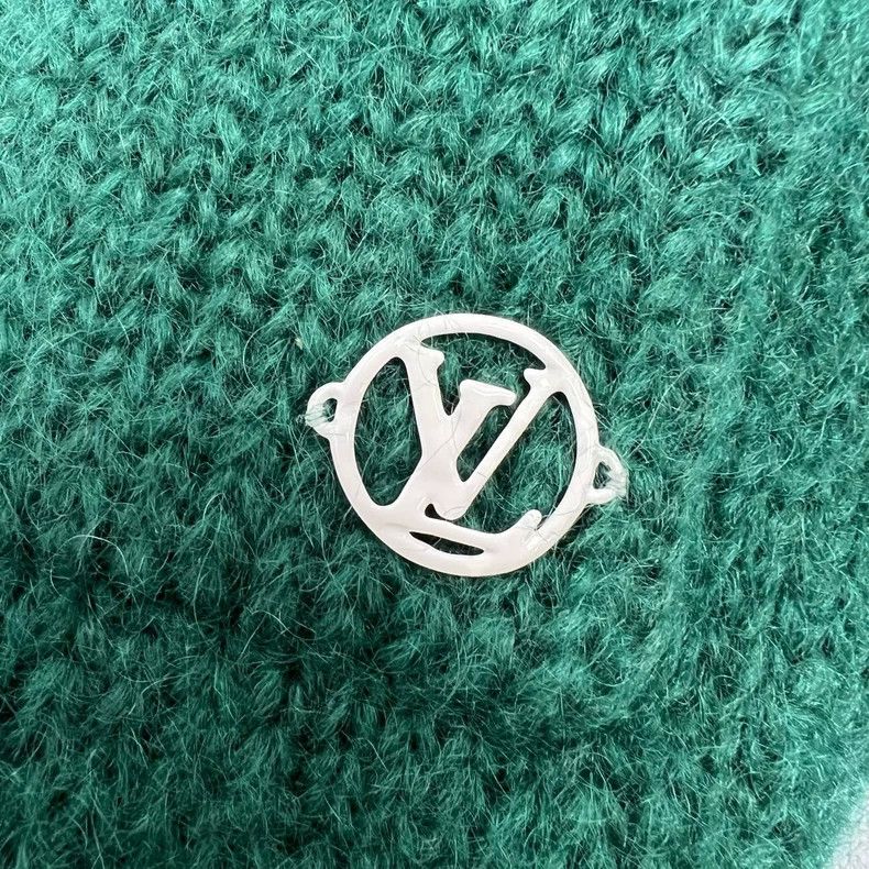 Louis Vuitton Louis Vuitton Mohair green monogrammed sweater Size US XS / EU 42 / 0 - 4 Thumbnail