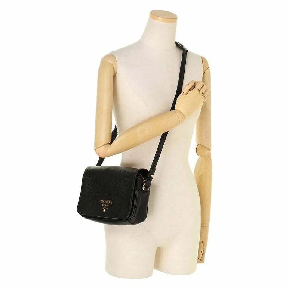 Prada o1srvl11e0624 Size: OS / Shoulder Bag in Black Size ONE SIZE - 8 Thumbnail