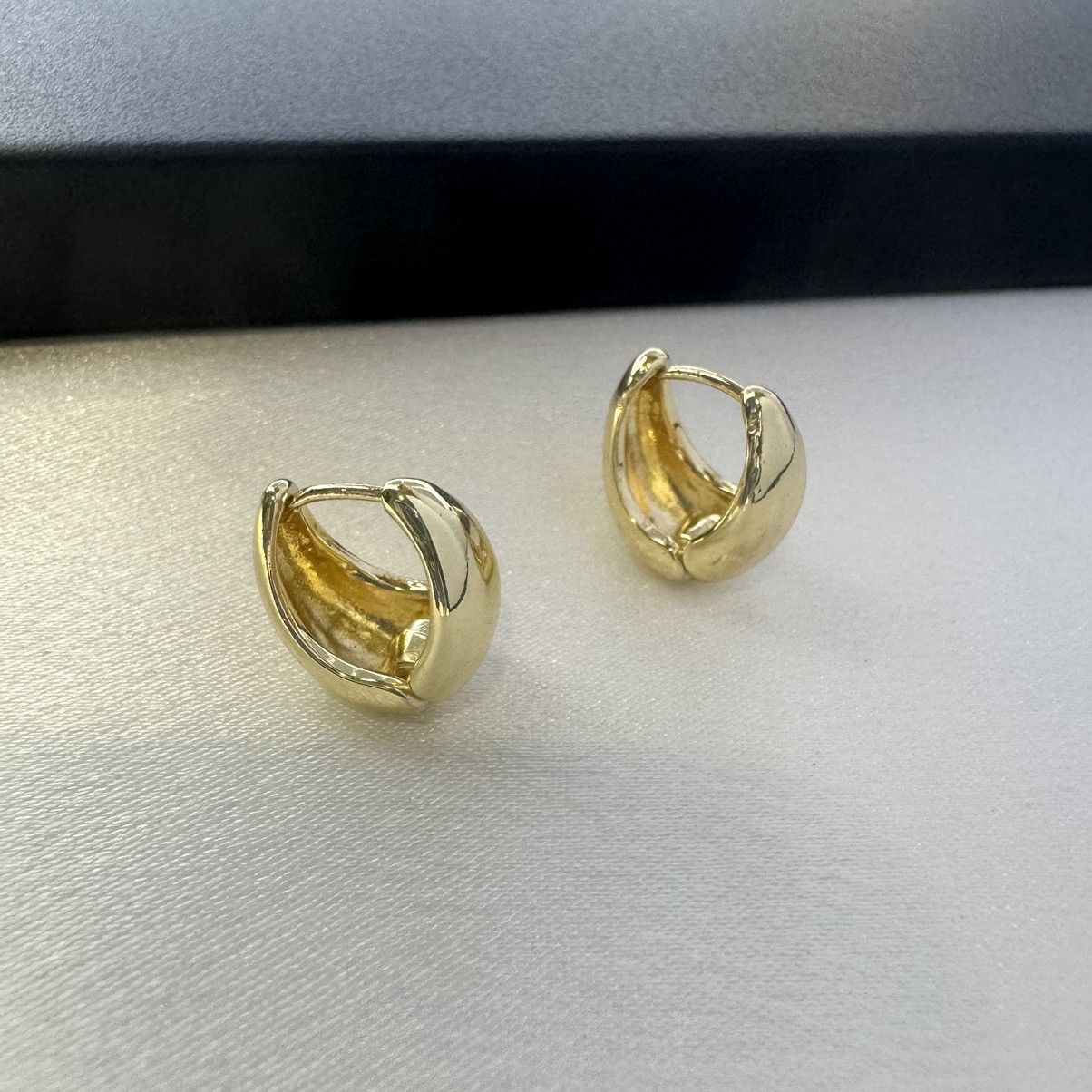 Designer Teardrop Shape Small Gold Hoop Earrings for Women Size ONE SIZE - 1 Thumbnail